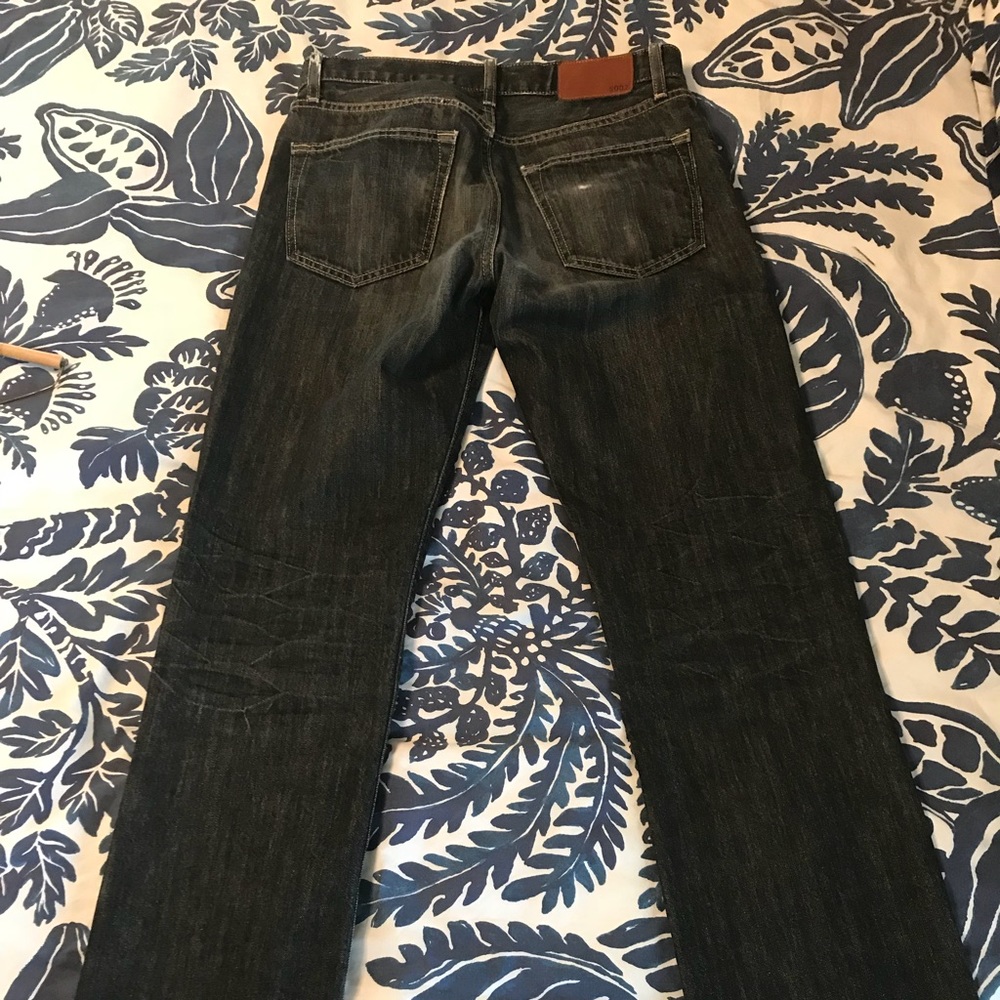 Men’s UNIQLO S002 Japanese dark jeans, Size 30x32.